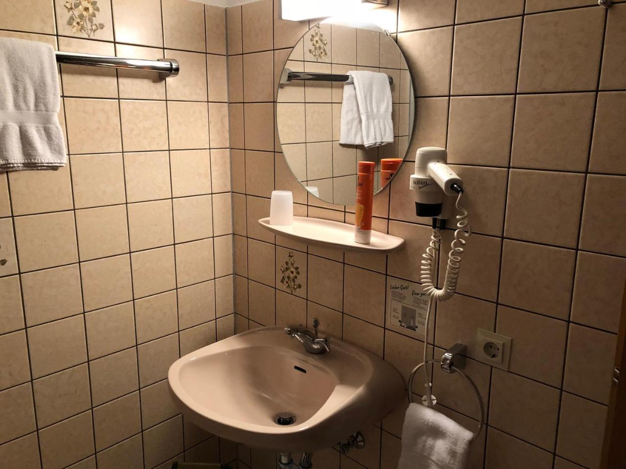 Flecker Hotel Freudenberg  Exteriör bild